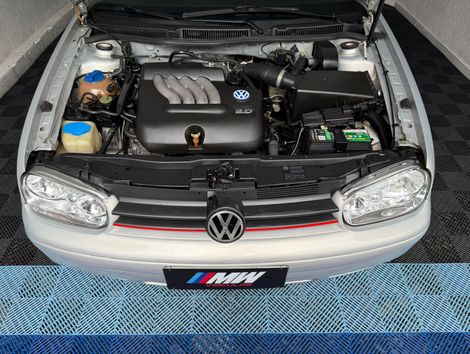 VolksWagen Golf 2.0/2.0 T. Flex Mec.(Black & Silv)