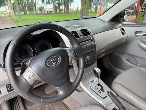 Toyota Corolla XEi 2.0 Flex 16V Aut.