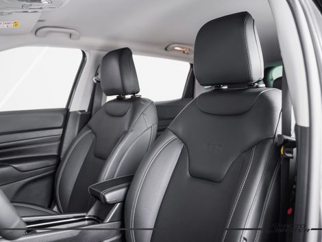 Jeep COMPASS Lon Nig. Eagle 1.3 4x2 Flex Aut.