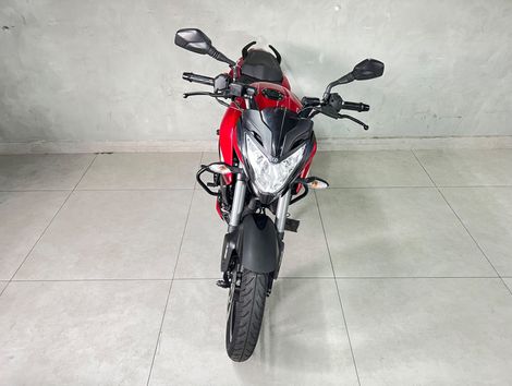 BAJAJ DOMINAR 160