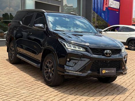 Toyota Hilux SW4 GRS 2.8 TB 4x4 Diesel Aut.