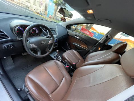 Hyundai HB20X Premium 1.6 Flex 16V Aut.