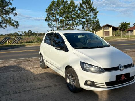 VolksWagen Fox Connect 1.6 Flex 8V 5p