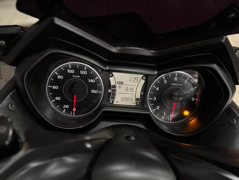 YAMAHA XMAX 250 ABS