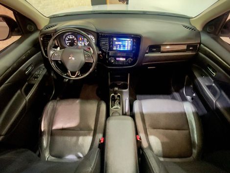 Mitsubishi OUTLANDER 2.0 16V 160cv Aut.