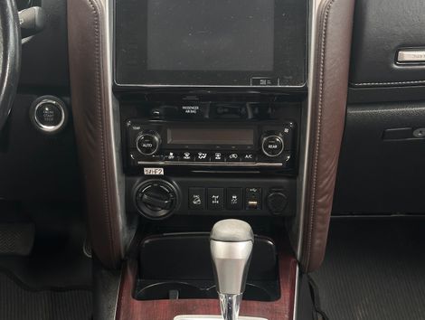 Toyota Hilux SW4 SR 4x2 2.7/ 2.7 Flex 16V Aut.