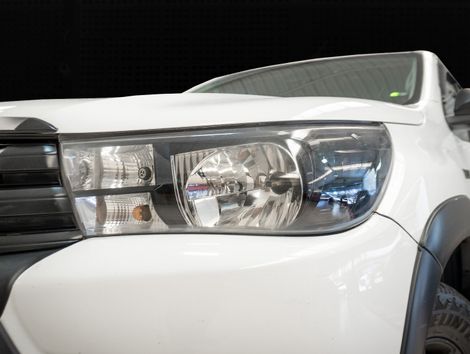 TOYOTA 2.8 SR CHALLENGE 4X4 CD 16V DIESEL 4P AUTOMÁTICO