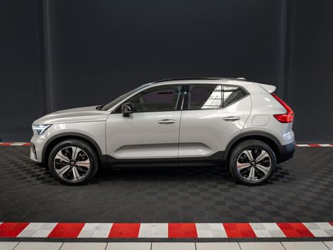 VOLVO P6 RECHARGE ELECTRIC PLUS