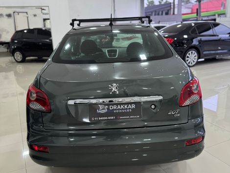 Peugeot 207 Sedan Passion XR 1.4 Flex 8V 4p