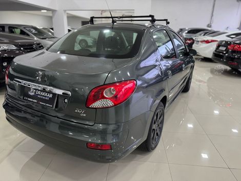 Peugeot 207 Sedan Passion XR 1.4 Flex 8V 4p