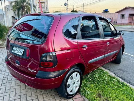 Renault Scénic RT 2.0