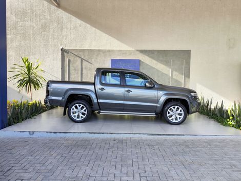 VolksWagen AMAROK Highline CD 3.0 4x4 TB Dies. Aut.