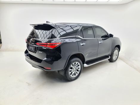 Toyota Hilux CD SRX 4x4 2.8 TDI 16V Diesel Aut.