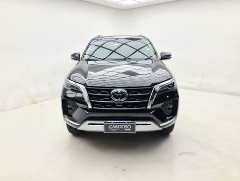 Toyota Hilux CD SRX 4x4 2.8 TDI 16V Diesel Aut.