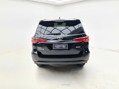 Toyota Hilux CD SRX 4x4 2.8 TDI 16V Diesel Aut.