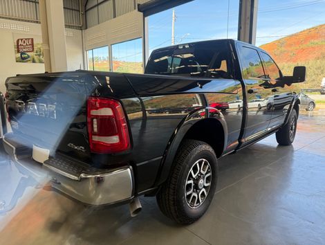 RAM 3500 LIMITED LONGHORN 6.7 TB CD Diesel