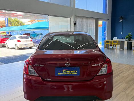 Nissan VERSA SV 1.6 16V FlexStart 4p Mec.
