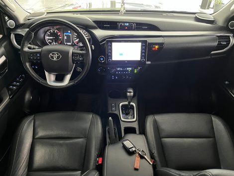 Toyota Hilux CD SRX 4x4 2.8 TDI 16V Diesel Aut.