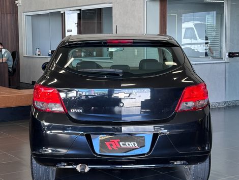 Chevrolet ONIX HATCH Joy 1.0 8V Flex 5p Mec.