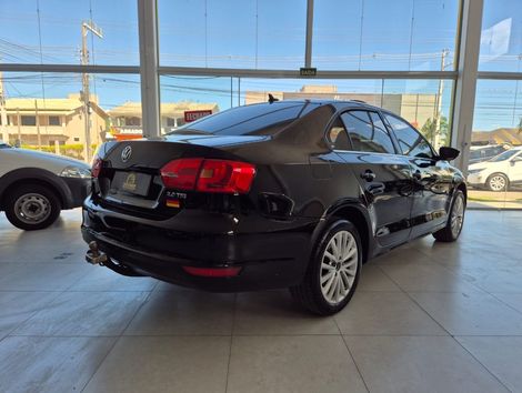 VolksWagen JETTA Highline 2.0 TSI 16V 4p Tiptronic