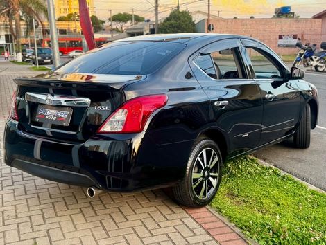 Nissan VERSA SL 1.6 16V FlexStart 4p Aut.