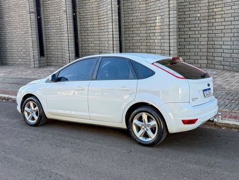 Ford Focus 2.0 16V/ 2.0 16V Flex 5p