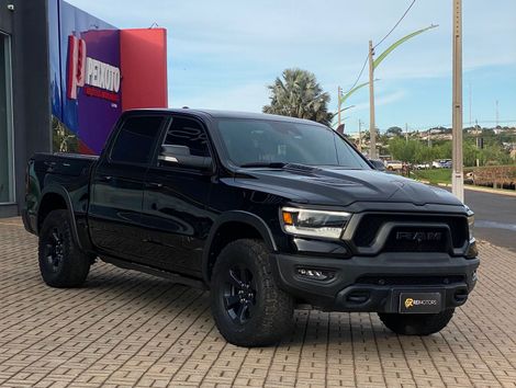 RAM 1500 REBEL 5.7 HEMI CD V8 4x4 Aut.