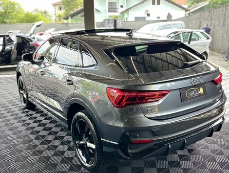 Audi Q3 SPB Perf. Black 2.0 TFSI Tipt. Quat.