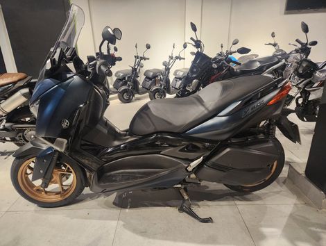  XMAX 250 ABS