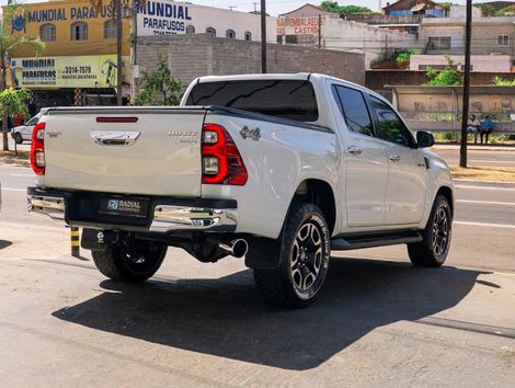 Toyota Hilux CD SRX 4x4 2.8 TDI 16V Diesel Aut.
