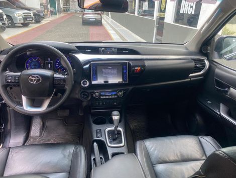 Toyota Hilux CD SRX 4x4 2.8 TDI 16V Diesel Aut.