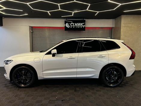 Volvo XC60 2.0 T8 HYBRID MOMENTUM AWD GEARTRONIC