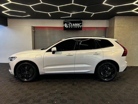 Volvo XC60 2.0 T8 HYBRID MOMENTUM AWD GEARTRONIC