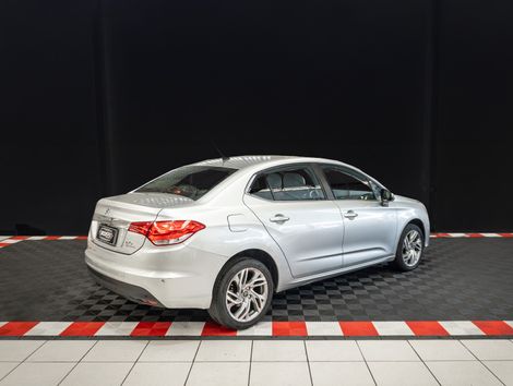 Citroën C4 LOUNGE Exclusive 1.6 Turbo 4p Aut.