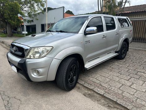 Toyota Hilux CD SRV D4-D 4x4 3.0 TDI Diesel Aut