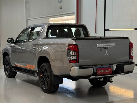 Mitsubishi L200 Triton Sport HPE-S 2.4 CD Dies. Aut