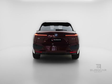 BMW iX XDrive 50 Sport Aut. (Elétrico)