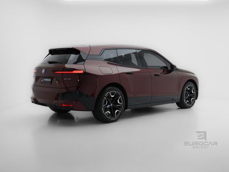 BMW iX XDrive 50 Sport Aut. (Elétrico)