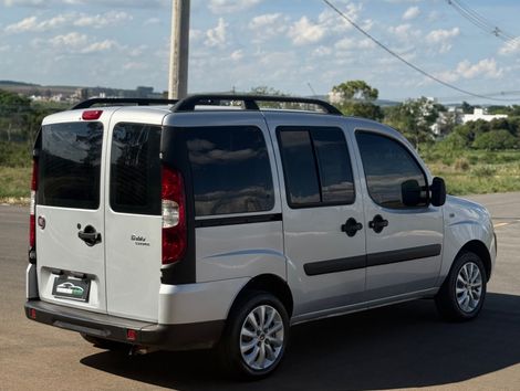 Fiat Doblo ESSENCE 1.8 Flex 16V 5p