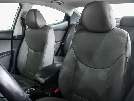 Hyundai Elantra GLS 2.0 16V Flex Aut.