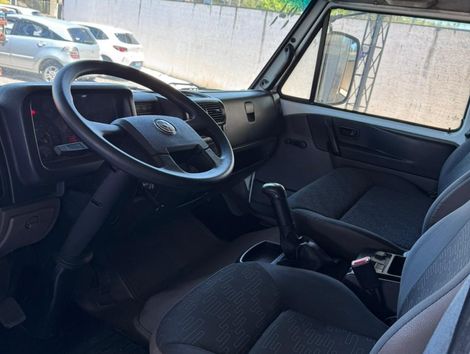 VOLKSWAGEN 10-160 E Delivery 2p (diesel)(E5)