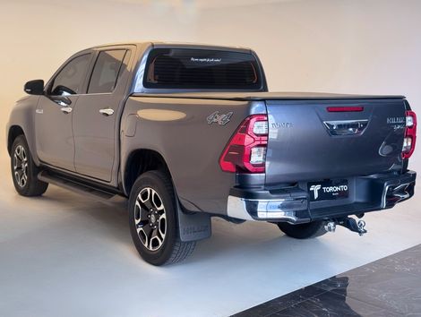 Toyota Hilux CD SRX 4x4 2.8 TDI 16V Diesel Aut.