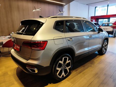 VolksWagen TAOS Highline 1.4 250 TSI Flex Aut.