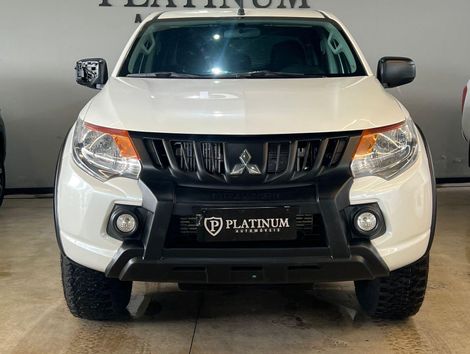 Mitsubishi L200 Tri. Outdo. GLS 2.4 CD 4x4 Die. Aut