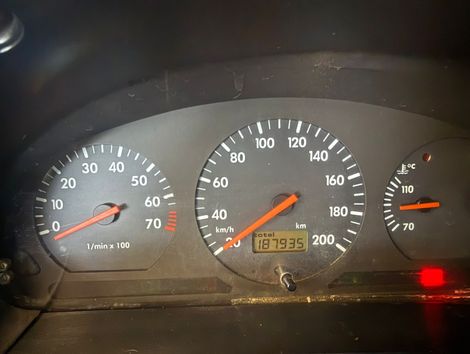 VolksWagen Gol CL 1.6 Mi 2p e 4p