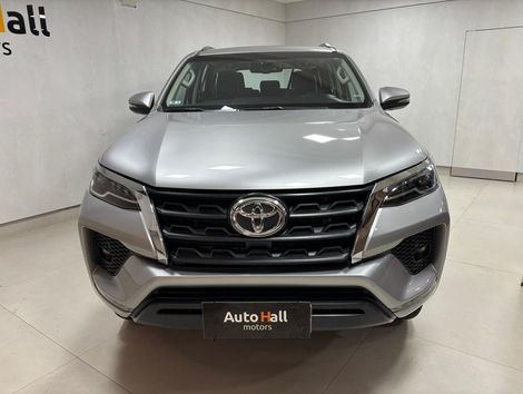 Toyota Hilux SW4 SRV 4x2 2.7 Flex 16V Aut.