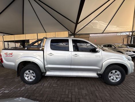 Toyota Hilux CD SRV D4-D 4x4 3.0 TDI Diesel Aut