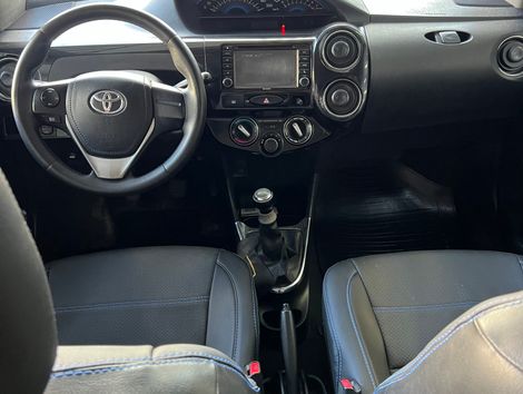 Toyota ETIOS PLATINUM Sed. 1.5 Flex 16V 4p Mec.