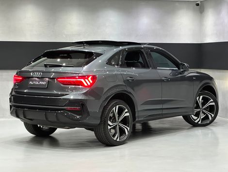 Audi Q3 SPB Perf. Black 2.0 TFSI Tipt. Quat.