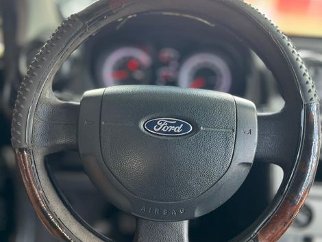 Ford Fiesta SE 1.0 8V Flex 5p